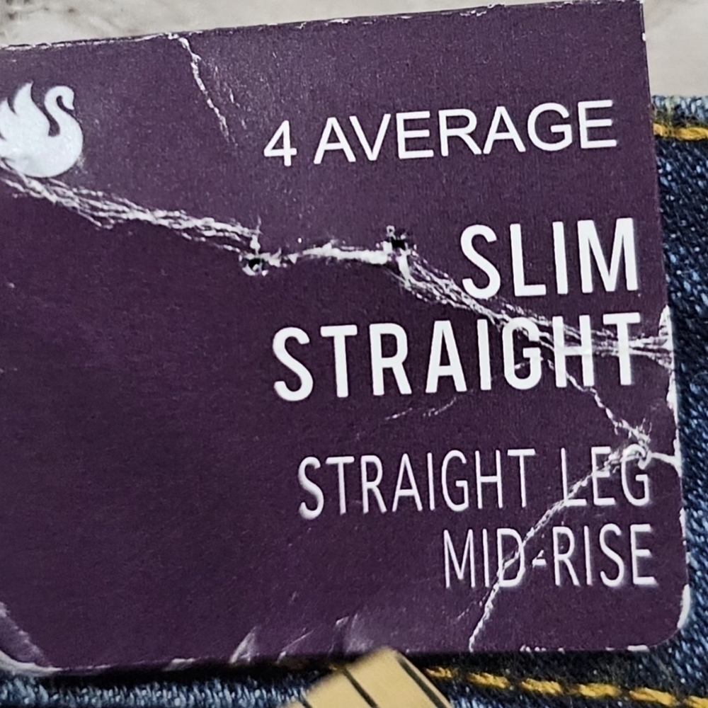 Gloria Vanderbilt Dark Wash Slim Straight Mid Rise Jeans Size 4 NWT - Picture 11 of 14